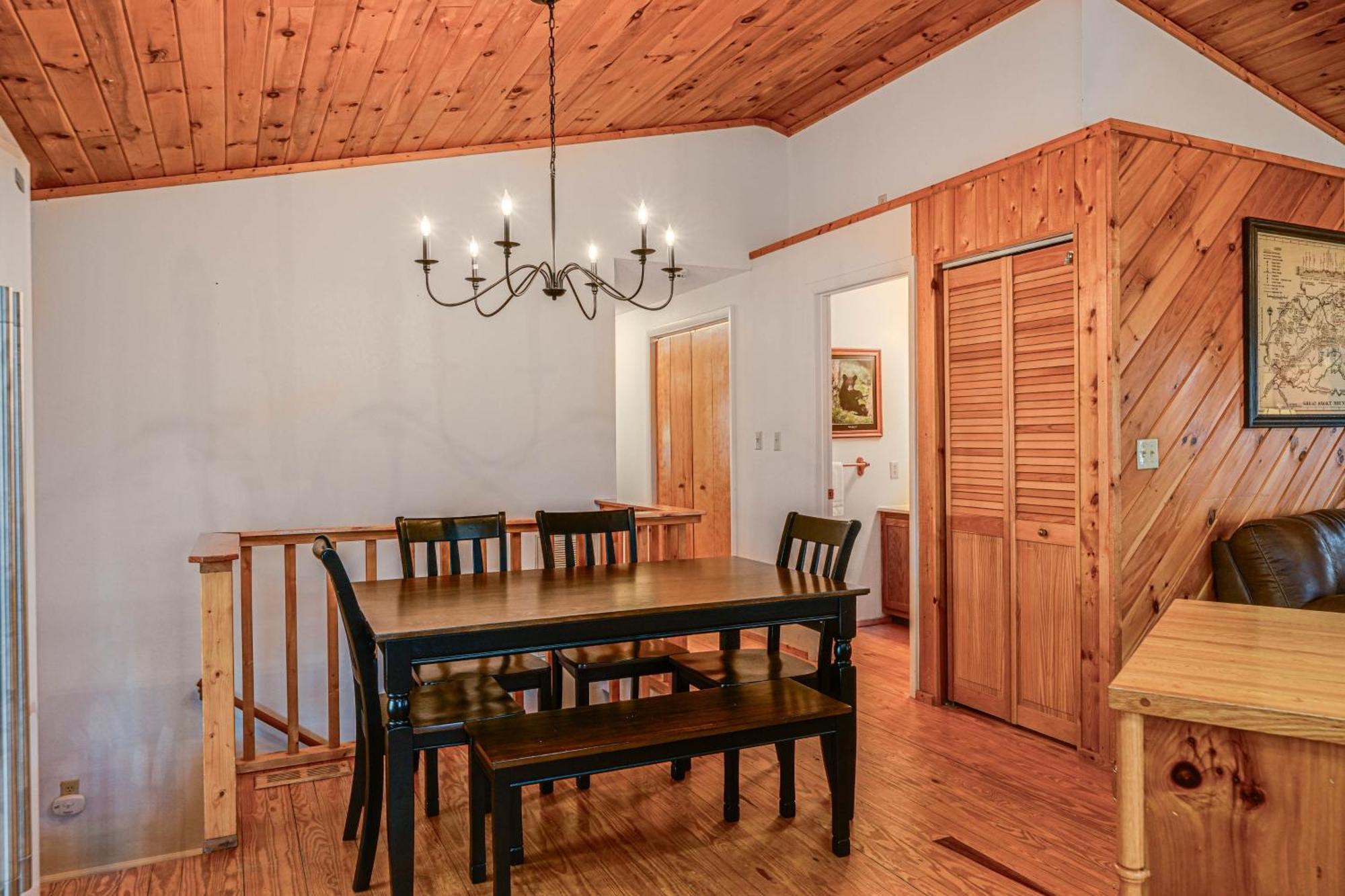 Bryson City Cabin With Hot Tub, Views And Pool Table! Екстер'єр фото