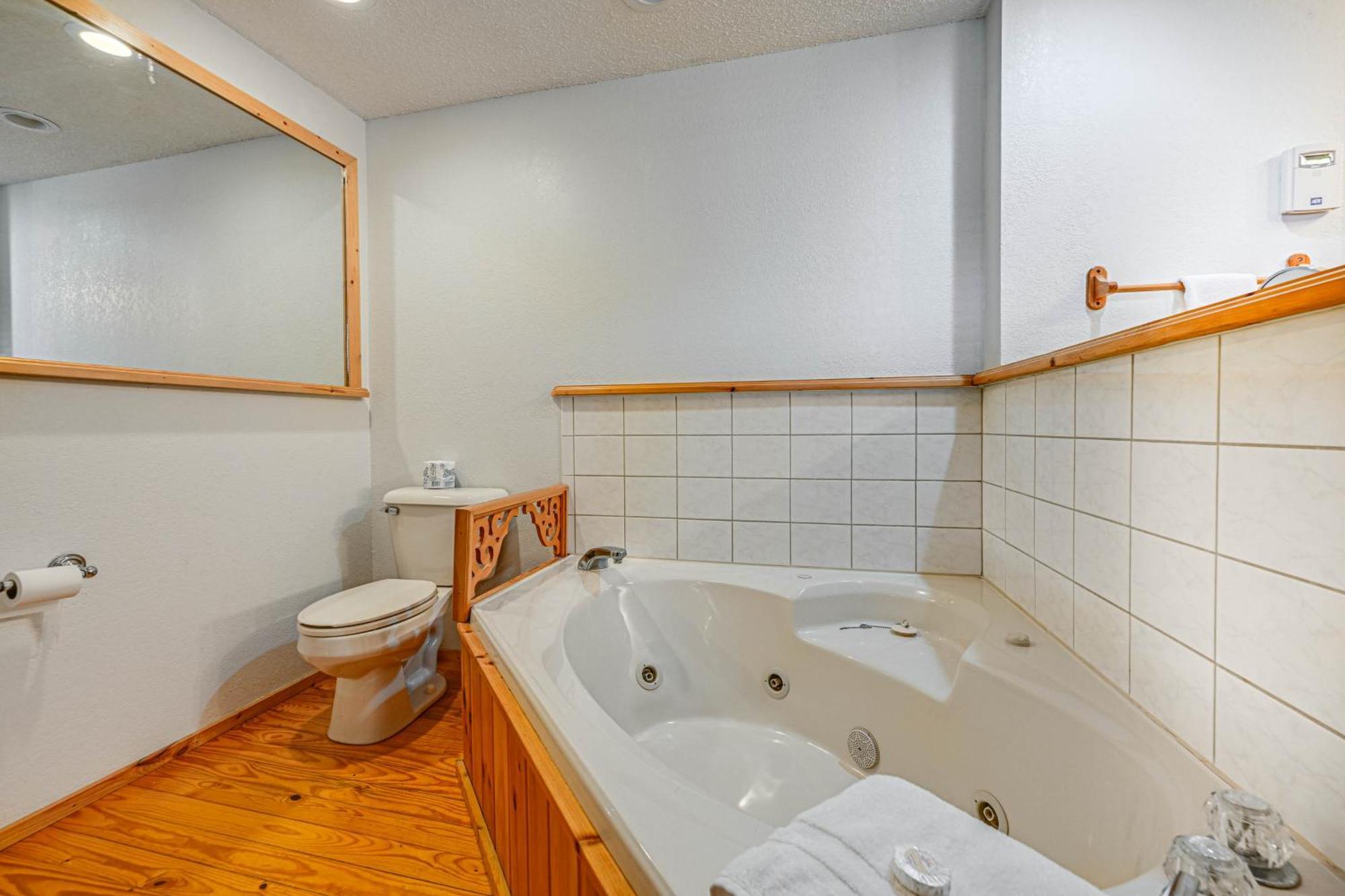 Bryson City Cabin With Hot Tub, Views And Pool Table! Екстер'єр фото