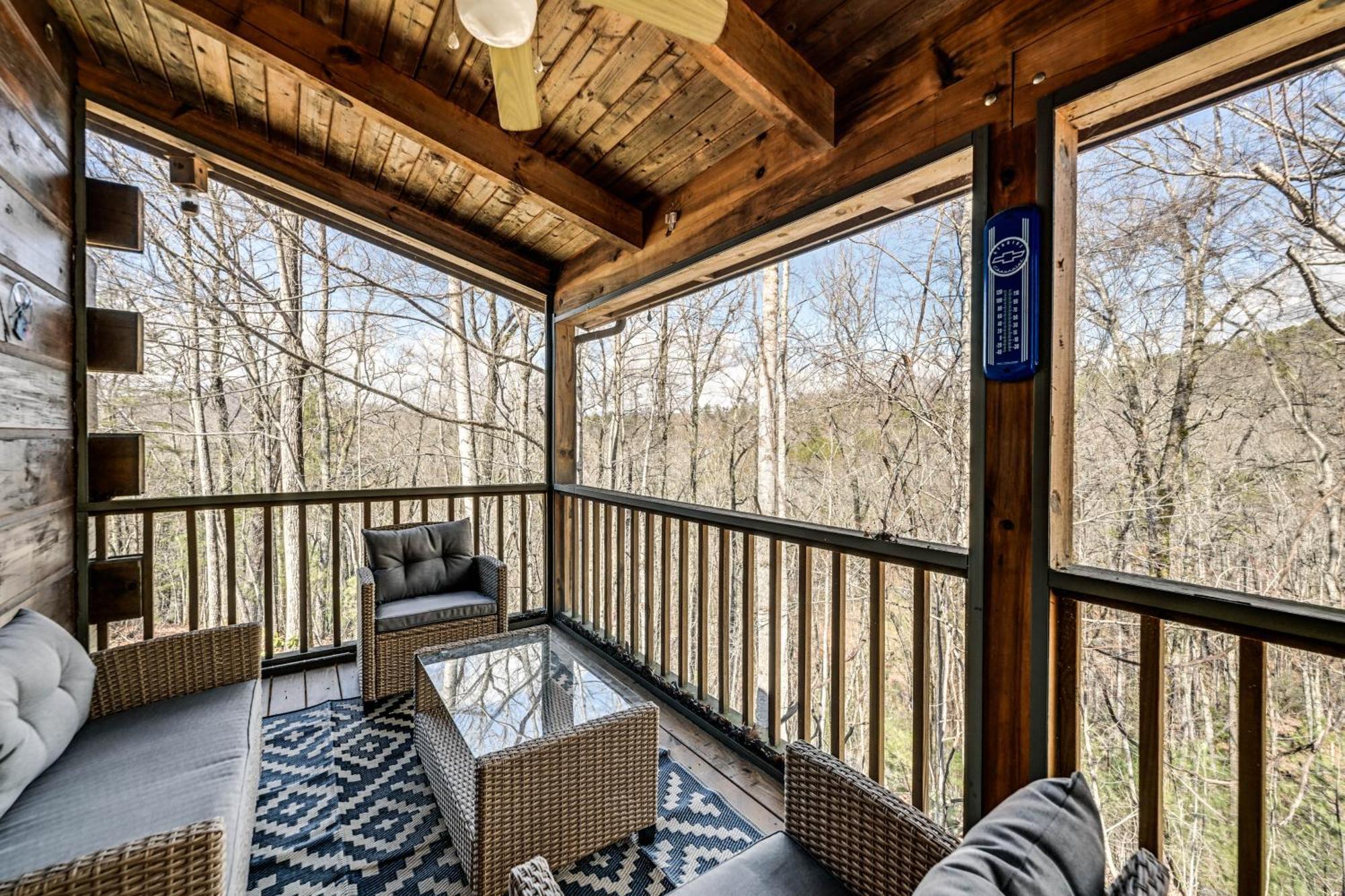 Bryson City Cabin With Hot Tub, Views And Pool Table! Екстер'єр фото