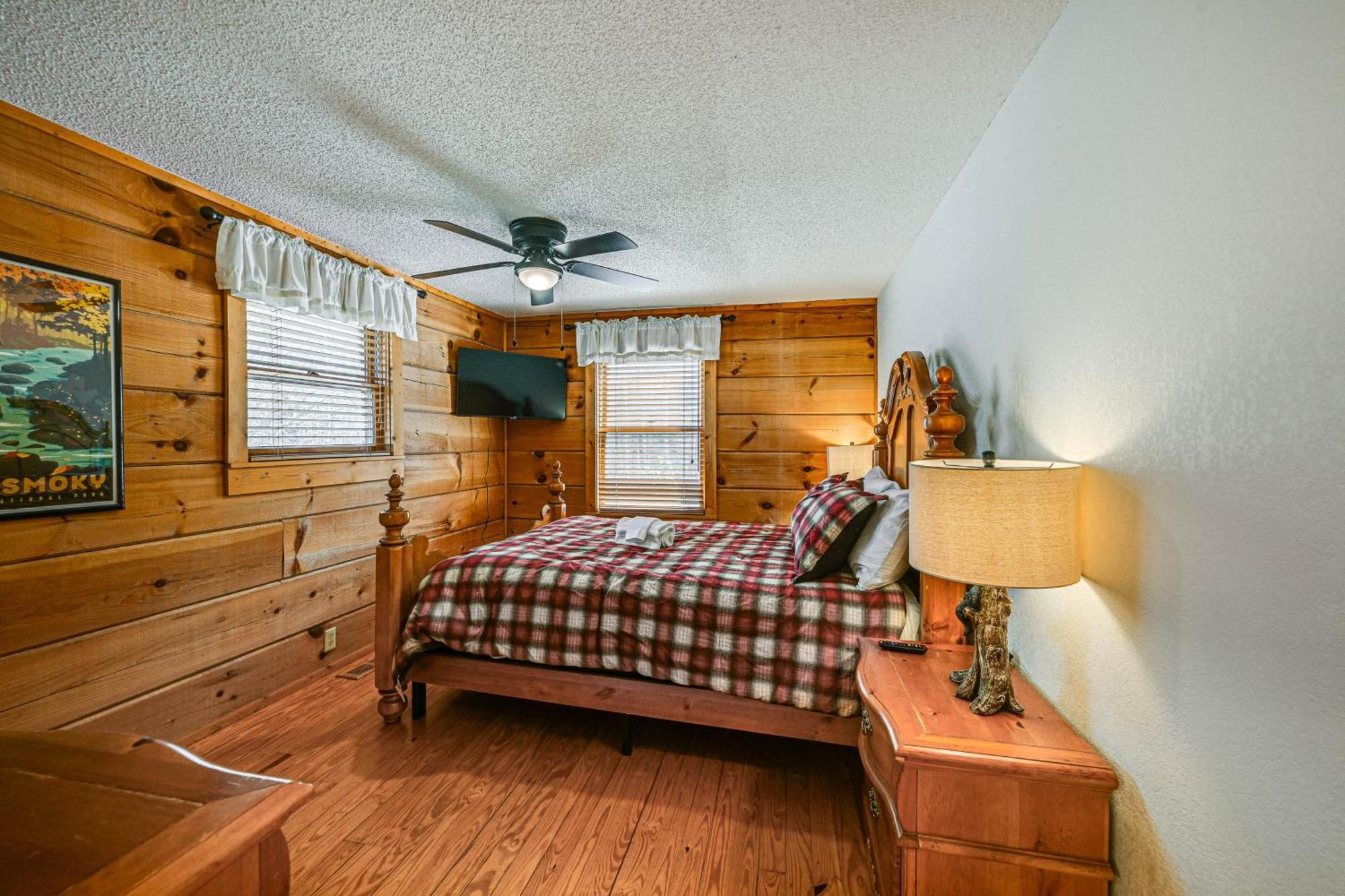 Bryson City Cabin With Hot Tub, Views And Pool Table! Екстер'єр фото